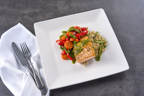 Salmon with Quinoa, Italian Herb Sauce and Vegetables, 12 oz
