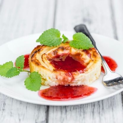 Picture of Cottage Cheese Cheesecake with Strawberry Sauce, 9.5 oz